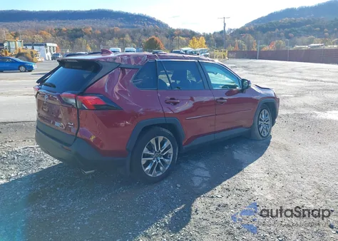 2020 Toyota Rav4 Xle Premium z USA, uszkodzony, nr VIN 2T3A1RFV7LW092393